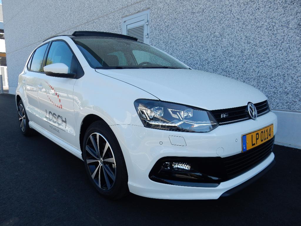 VOLKSWAGEN Polo